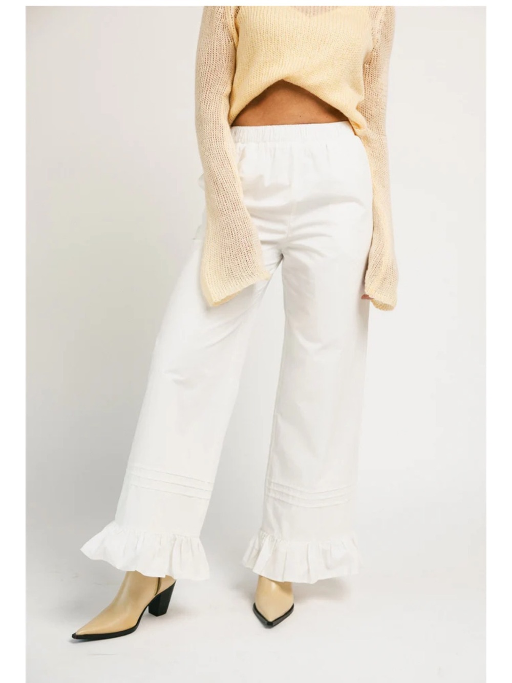 shopzoco Wide-Leg Ruffle Hem Pants in White